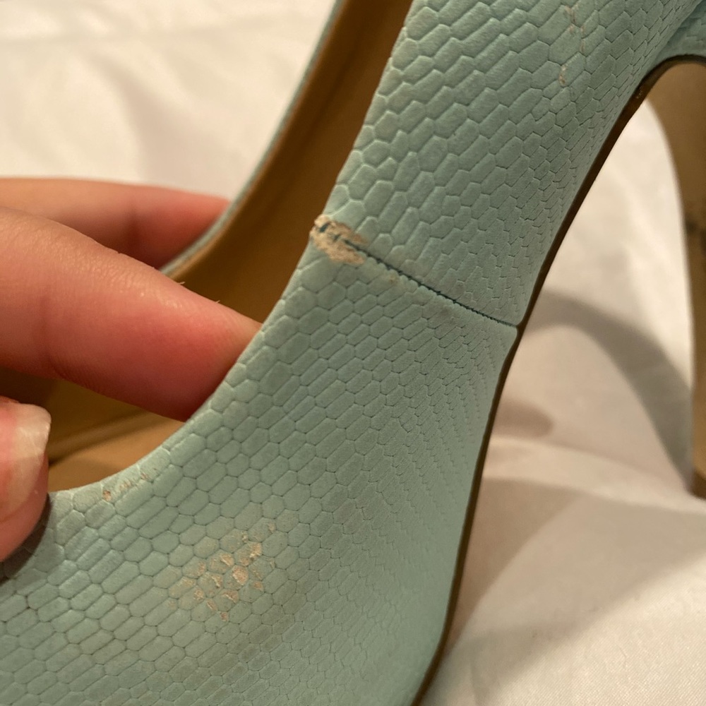Teal Pumps - Picture 5 of 7